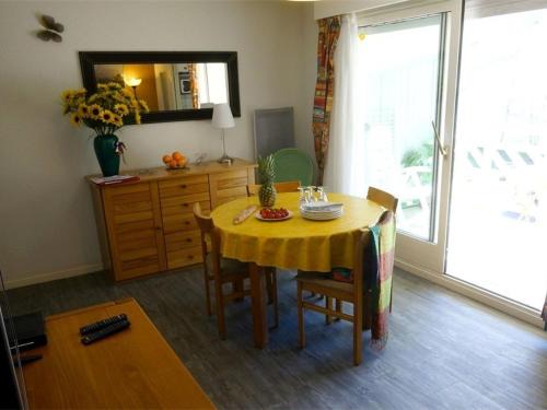 Bagneres-de-Luchon Apartment | Luchon, appartement 4/5 pers - Balcon sud - Parking privé - FR-1-313-167