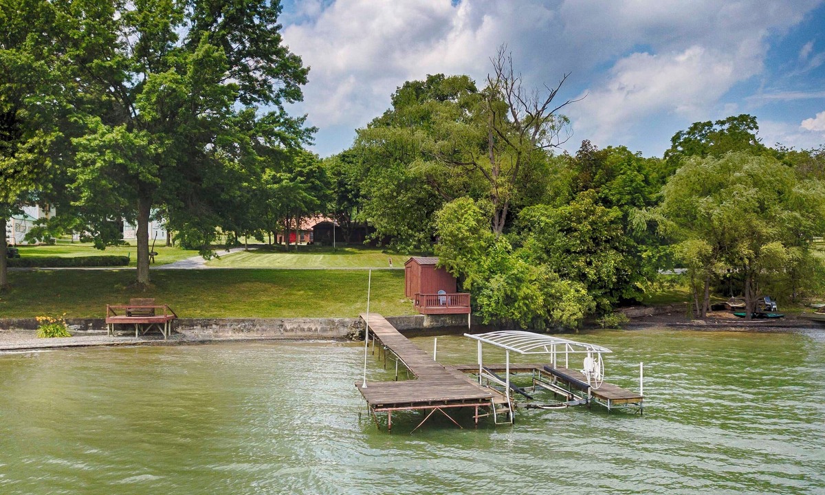 Interlaken House | Lucky Stone Cottage - Quality Affordable Cayuga Lake Vacation