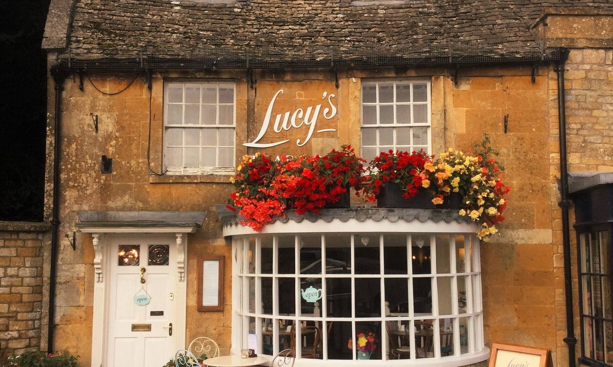 Stow-on-the-Wold Bed & Breakfast | Lucy's Tearoom B&B