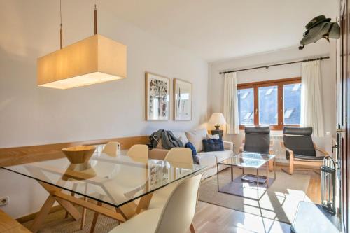 Beret Apartment | Luderna - Apartamento Tanau A1 Esquirós