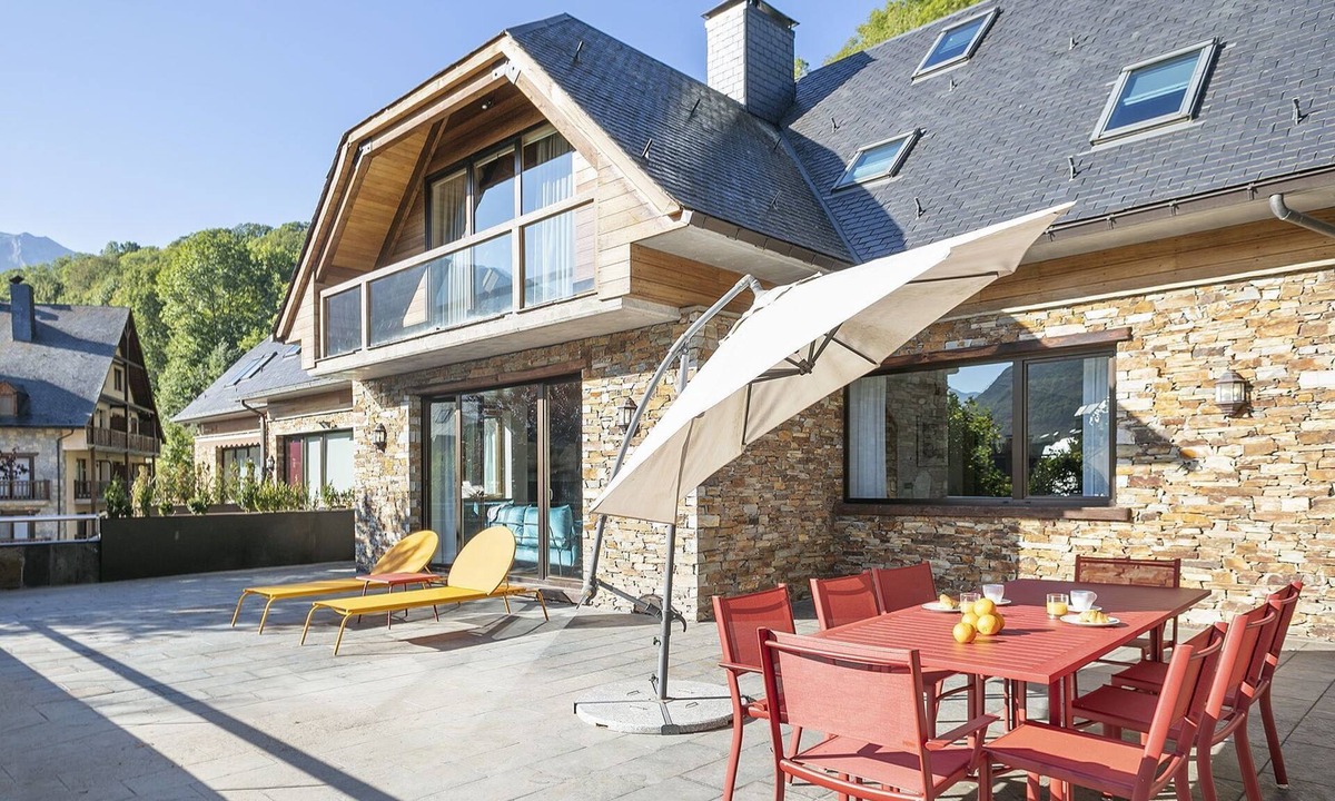 Vielha House | Luderna - Casa con jardín Montcorbison