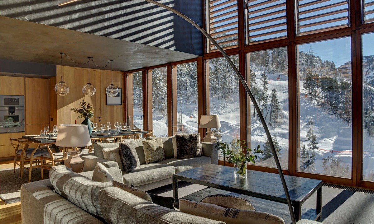 Baqueira House | Luderna - Casa con jardín Pleta Arriu. ENZA