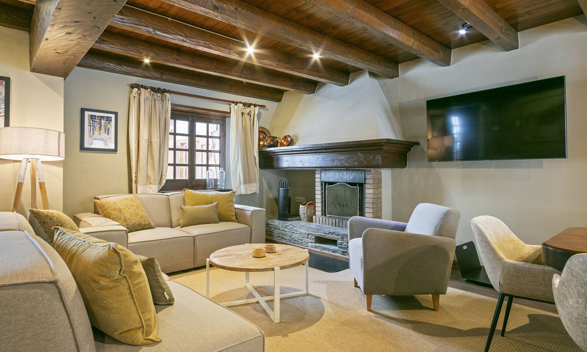 Baqueira House | Luderna - Casa con terraza Cuylas