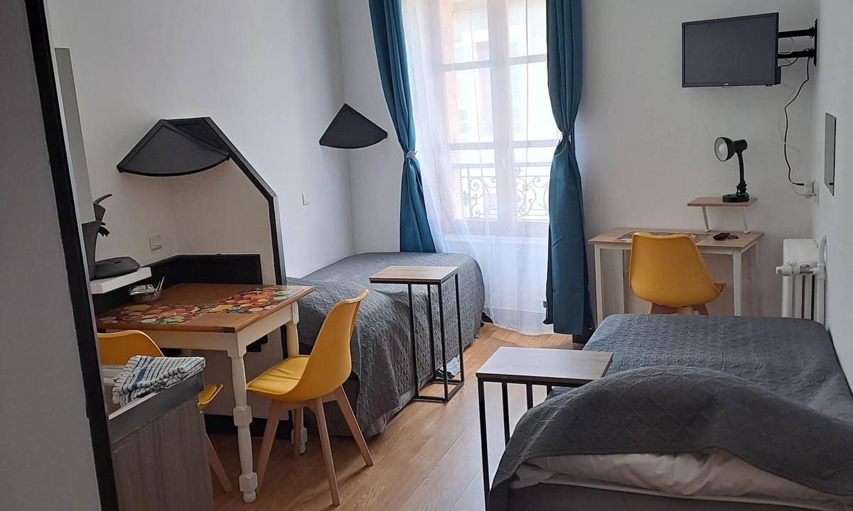 Belley House | Ludotel