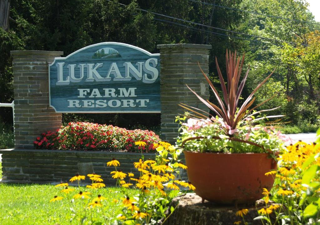 White Mills Resort | Lukans Farm Resort