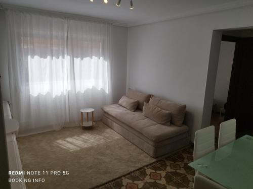 Ventas Apartment | Luminous Living La Elipa