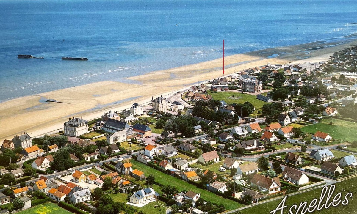 Asnelles Villa | Luminous Villa Facing the Landing Beaches