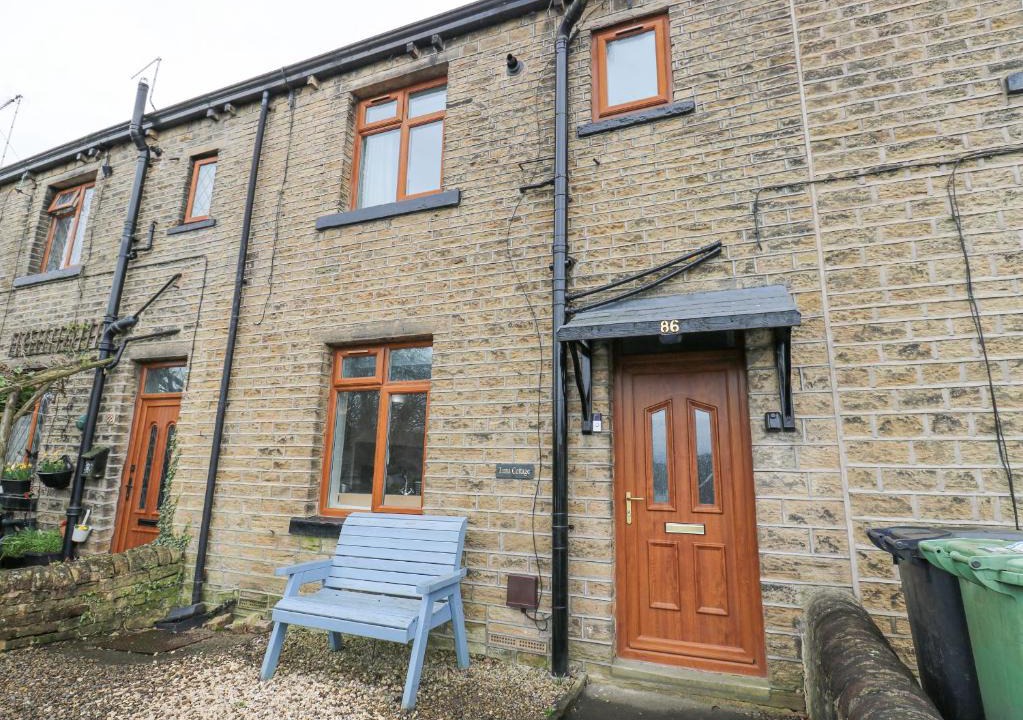 Honley House | Luna Cottage