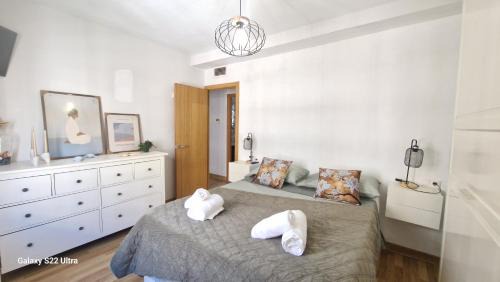 Ciudad Jardin Apartment | Luna de Mayo con Terraza