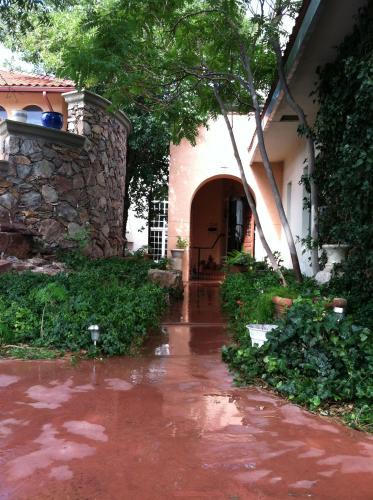 Las Cruces Hotel | Lundeen Inn of the Arts