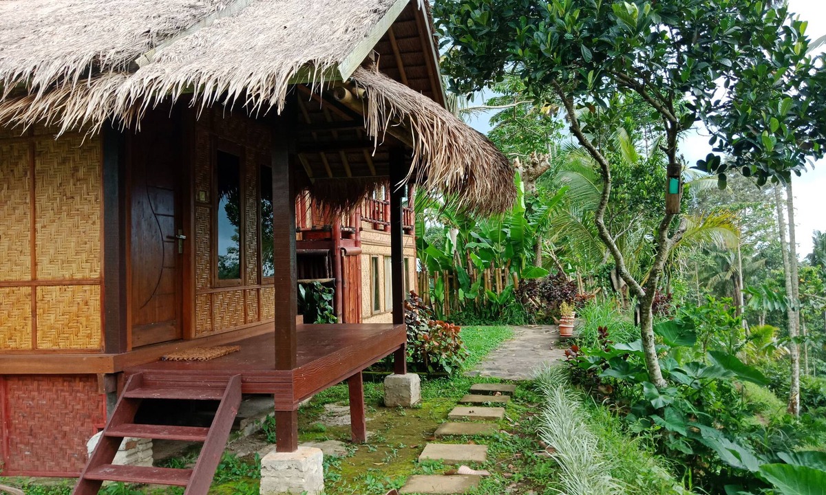 Kecamatan Pringgasela House | Lunggu Bungalow with the Agricultural View