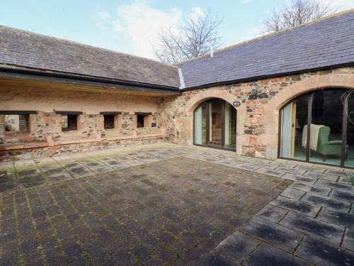 Akeld House | Lupin Cottage