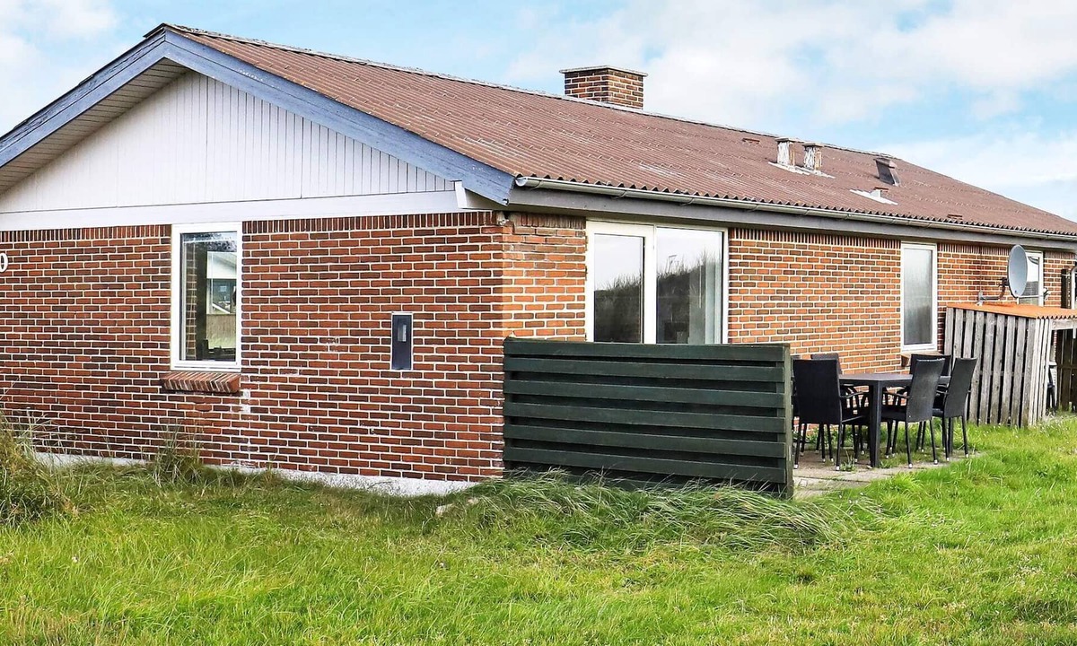 Lild Strand House | Lush Holiday Home in Frøstrup with Terrace