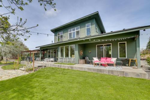 Walla Walla East House | Lush Retreat on Walla Walla’s Southeast Side!