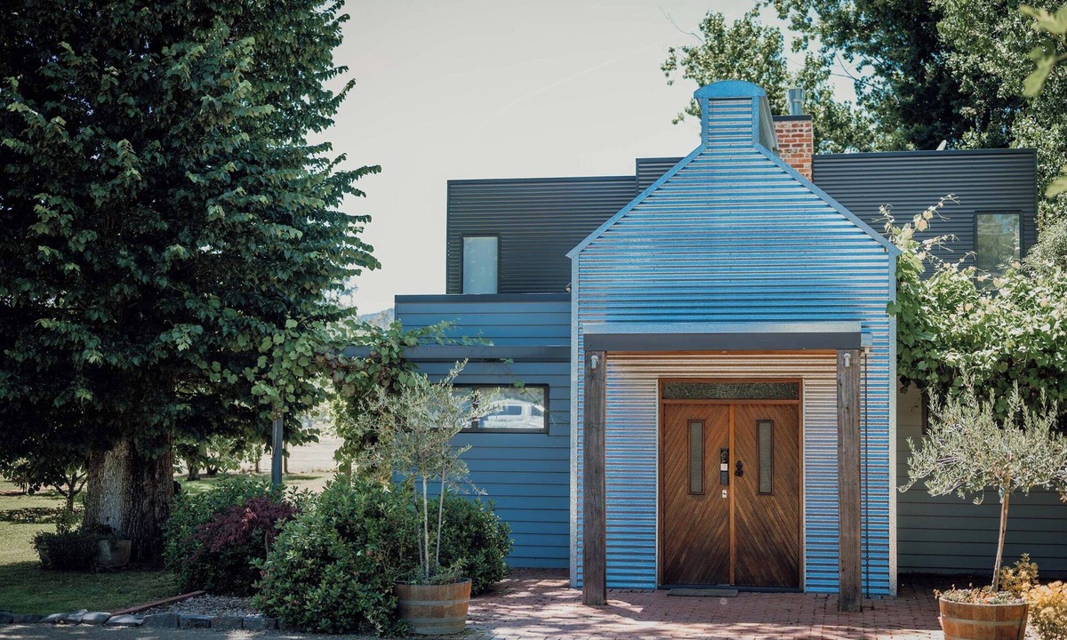 Whitfield House | Lusso - Boutique Accommodation