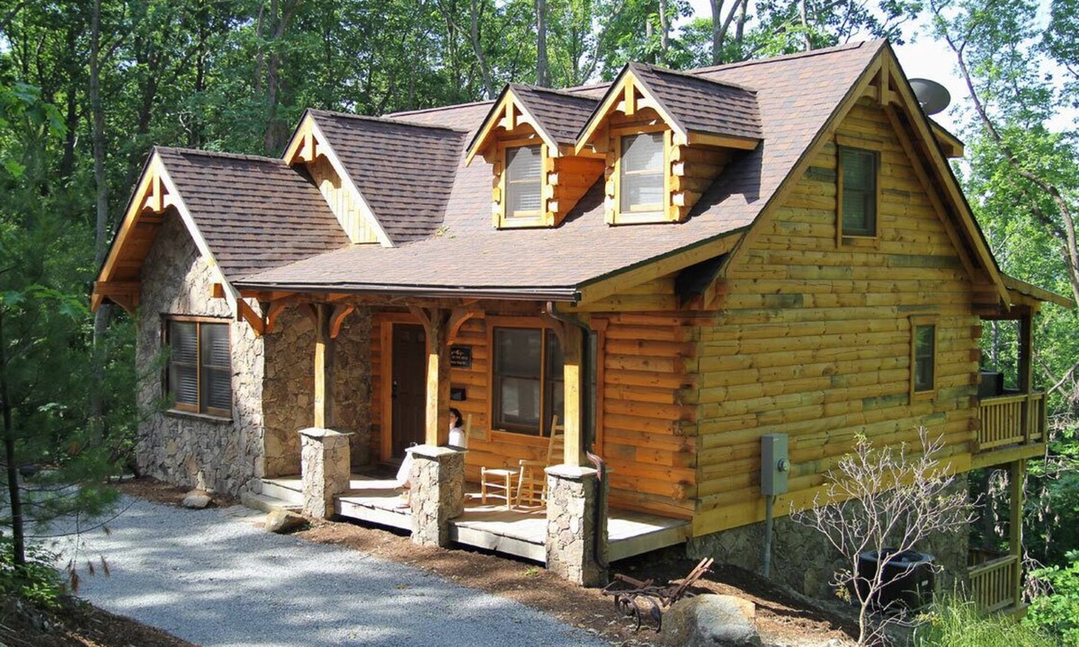 Stanardsville Cabin | Luvin on the Ridge | 2 Bed, 3 Bath