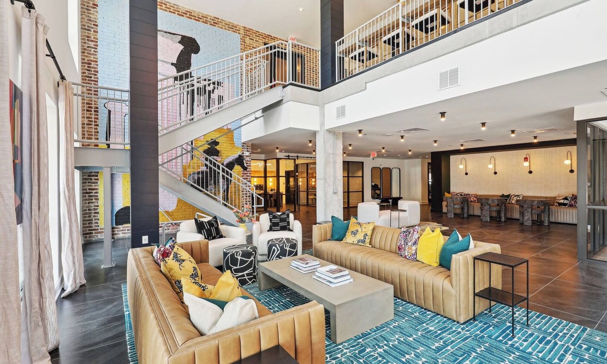 North Chesterfield Apartment | Lux 2BR Apt w/Balcony & Pool