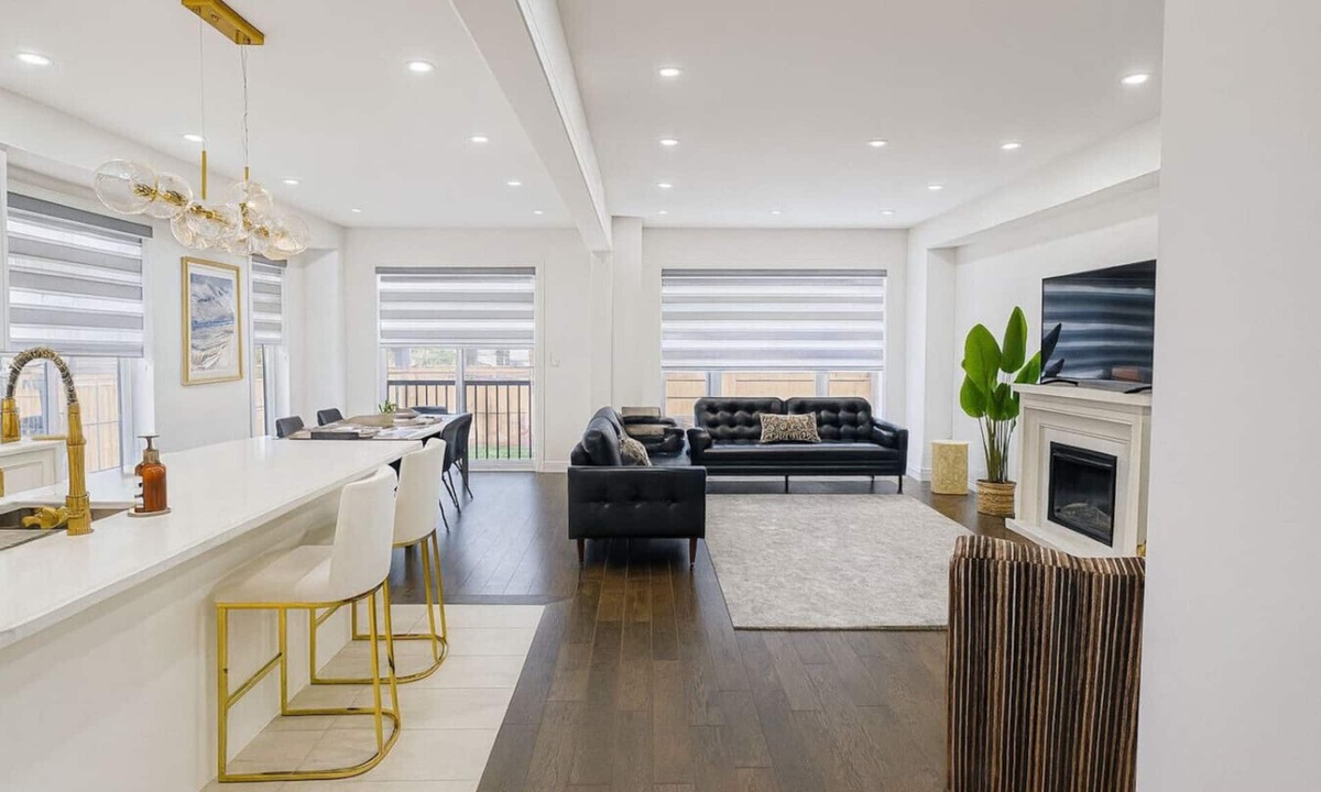 Mount Pleasant House | Lux 3 Bedroom Home near Public Transit