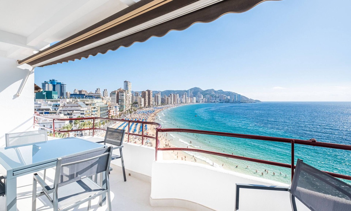 Old Town Apartment | Lux Center 5-C Deluxe Beach Apartment-Old Town
