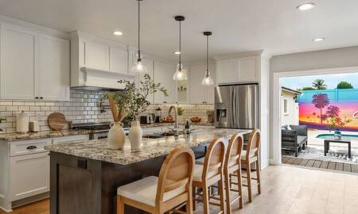 South of Conant House | Lux Coastal Dream: Heated Pool Near Beach/Disney