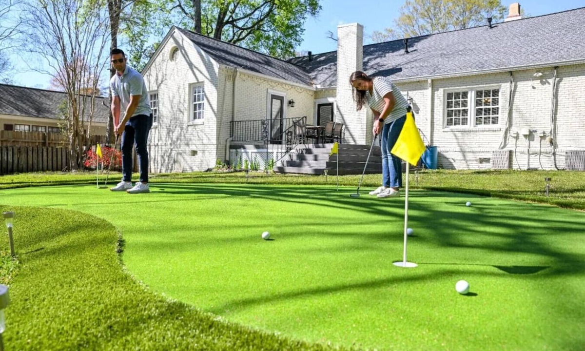 Montgomery House | Lux Golf & Relaxing Retreat Home
