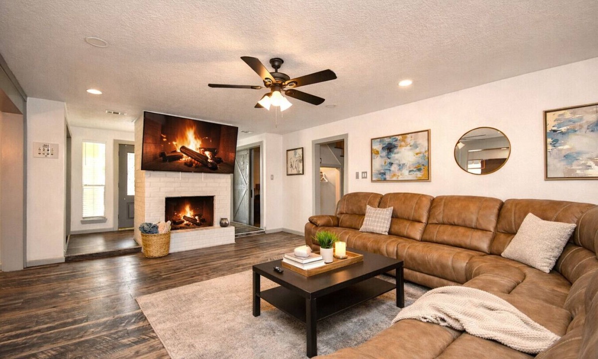 Barker Apartment | Lux Home w/Heated Pool & Spa: 30 Min to Downtown