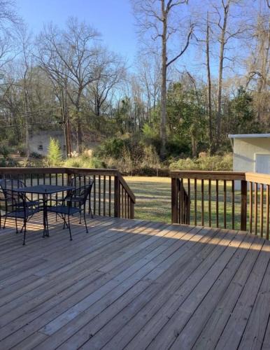 West Columbia House | Lux Minimum 2 Lexington With Riverwalk & CAE