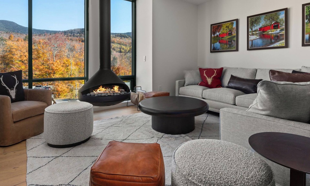 Stowe Area Condo | Lux Mountainside 2 Bed Mountainside Condo