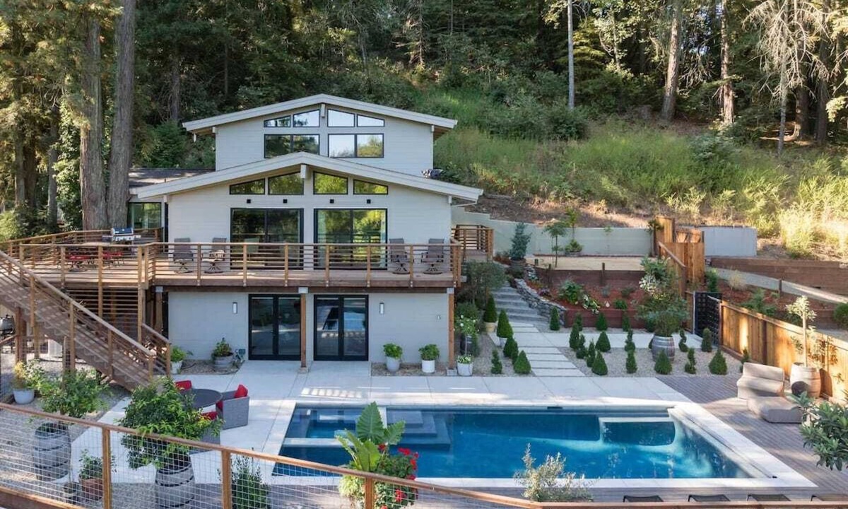 Calistoga House | LUX Private Modern Villa | Pool, Spa, & Dogs OK