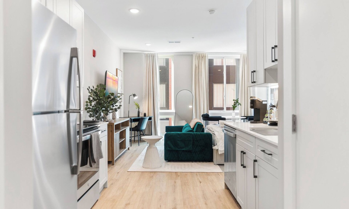 Northern Liberties Apartment | Lux Studio Apt - Explore historical gems of Philly