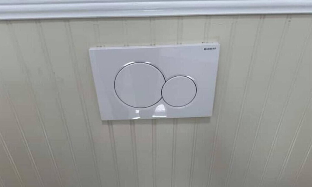 Westgate Apartment | LUX Waterfall Shower, Bidet & Full Kt, Small Apt.