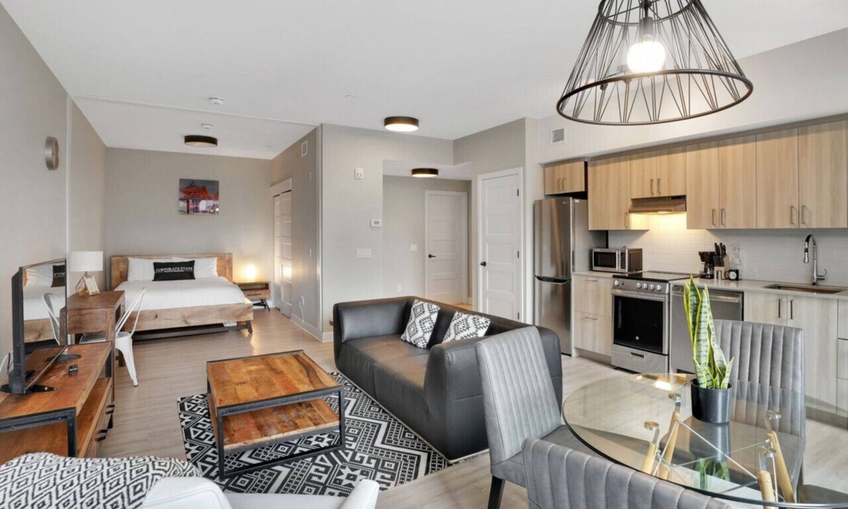 Centretown Apartment | Luxe 1BR Apt with Skyline Views near Bytown Museum