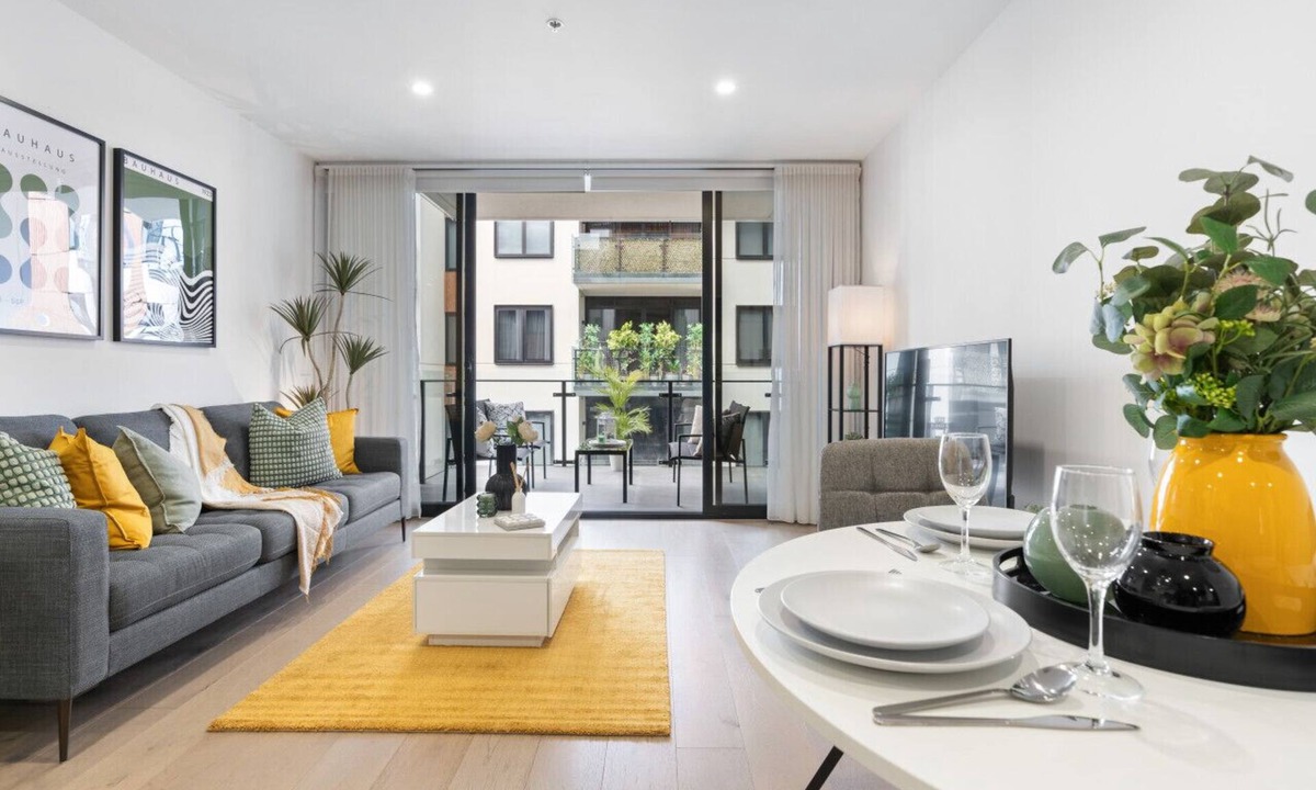 Highett Apartment | Luxe 2BR Oasis at The Vista