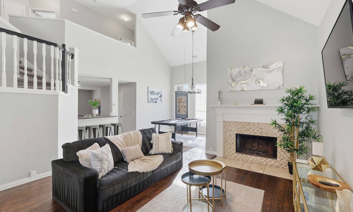 Frisco House | Luxe 3B Cozy and 5-Star Stay in Frisco