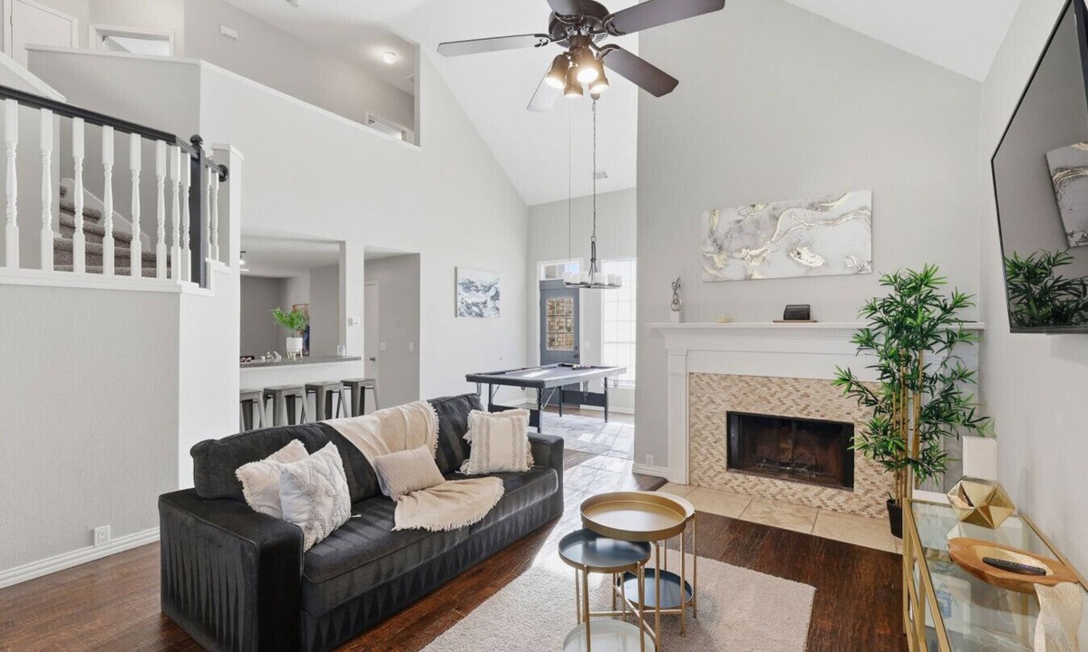 Frisco House | Luxe 3B Cozy, Spacious Home | 5-Star Stay in Frisco