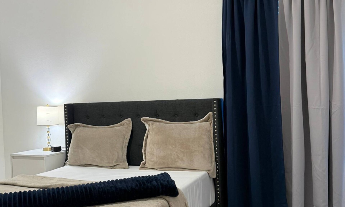 North Houston Apartment | Luxe 3BR for Families Nurses and Group