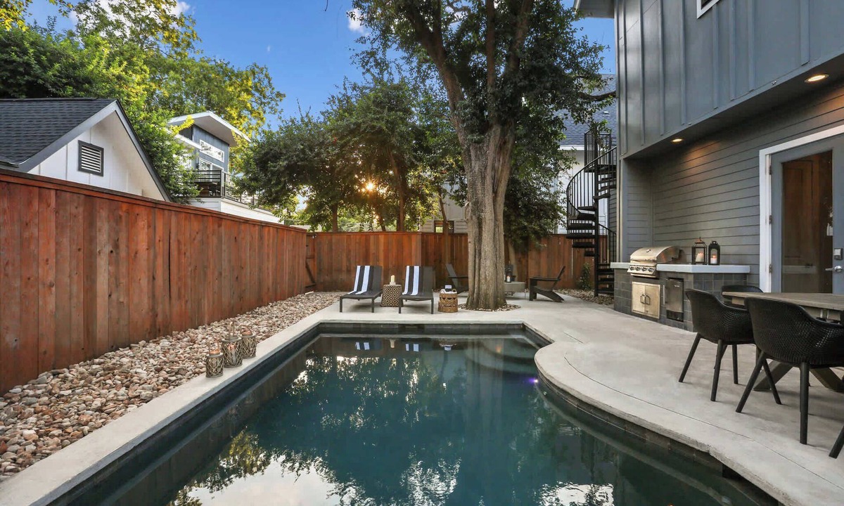 Govalle House | Luxe 5BR East Austin Home | Private Pool & Balcony