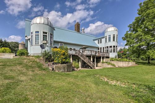 Zenda House | Luxe Barndominium w/Home Gym, Theater, & More!