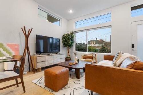 Atlantic Apartment | Luxe Central Home with Views & Rooftop