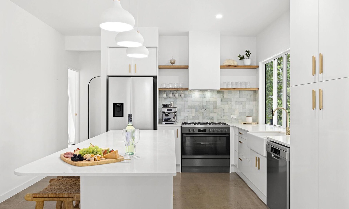 Ninderry House | Luxe Coastal Rainforest Oasis