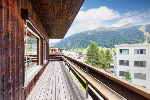 Davos-Platz Apartment | Luxe Davos Residence with Views Private Balcony