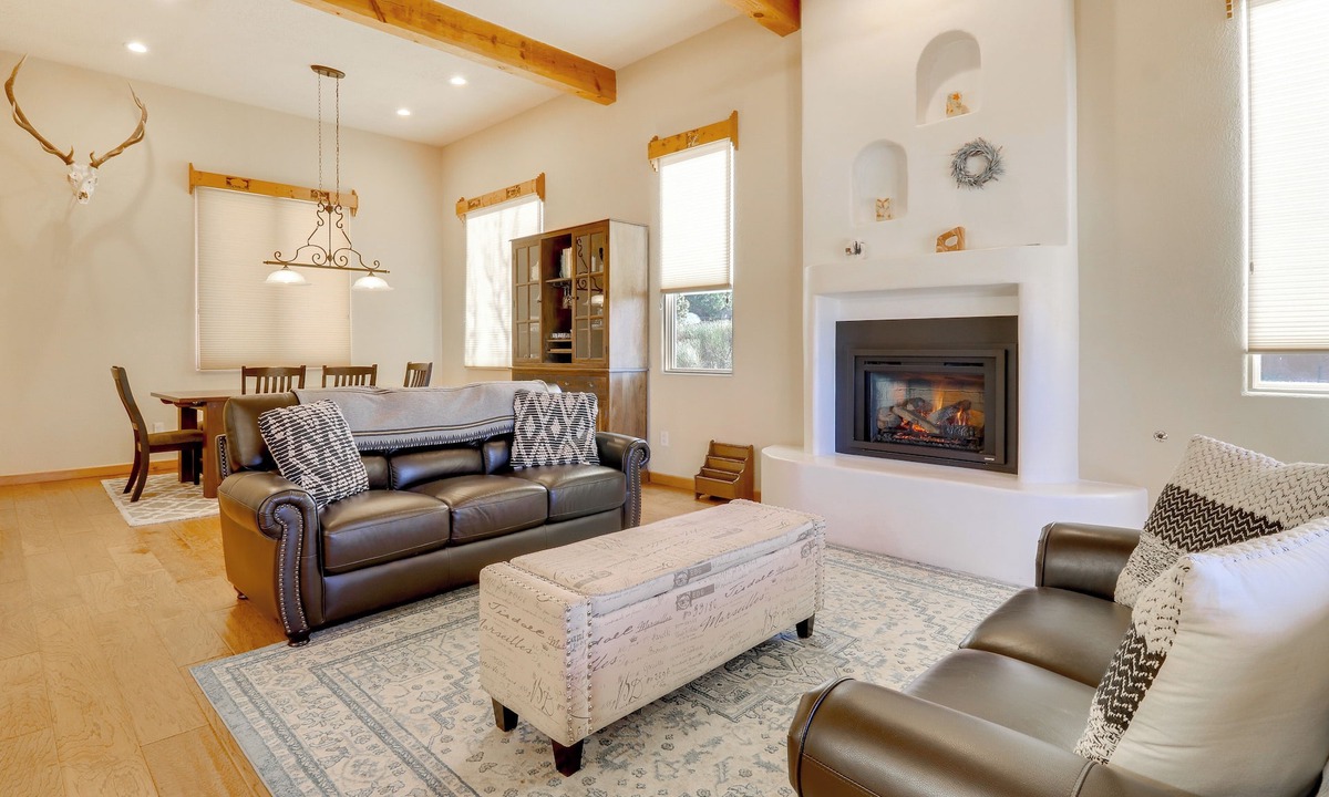 North Albuquerque Acres House | Luxe Desert Retreat w/Mtn Views in Albuquerque!