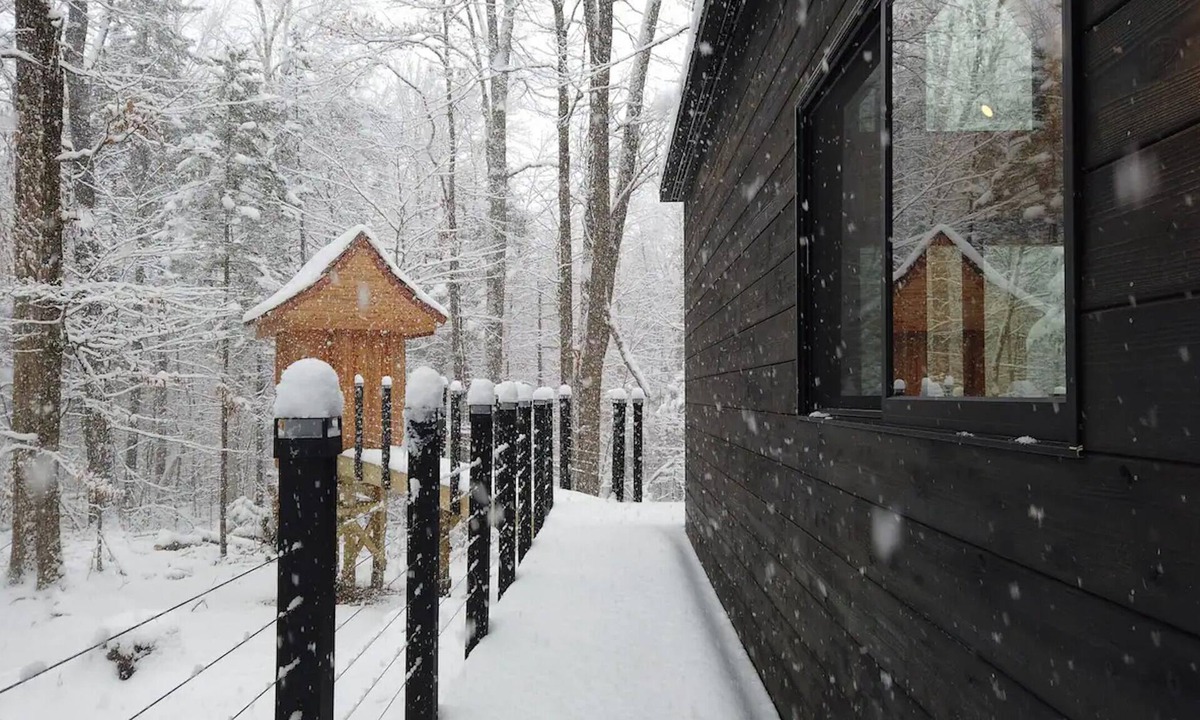 Stratton and Bromley Ski Areas Ski Chalet | LUXE Forest Retreat
