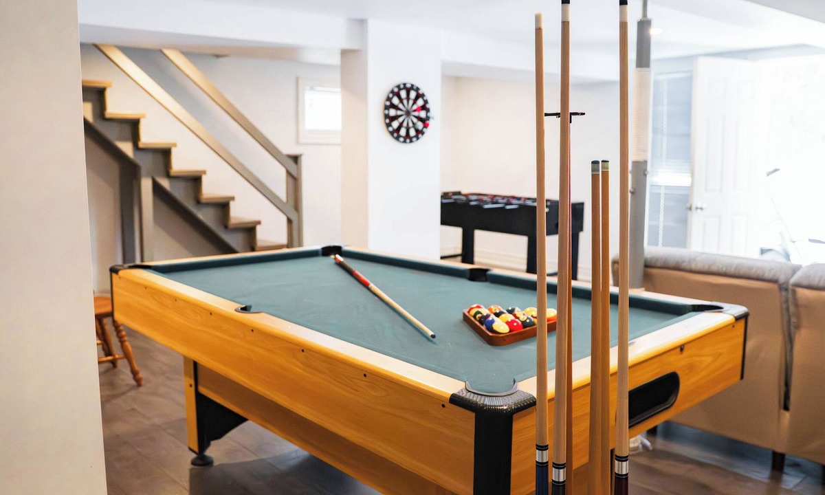 Sutton House | Luxe Georgina Cottage Near Lake Simcoe