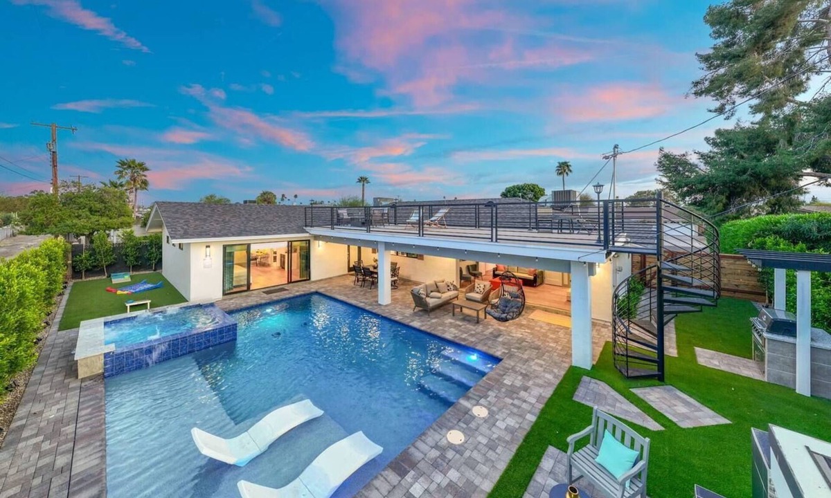 Scottsdale Country Acres House | Luxe Haven with Poolside Lounge & Stunning Aquarium Floors