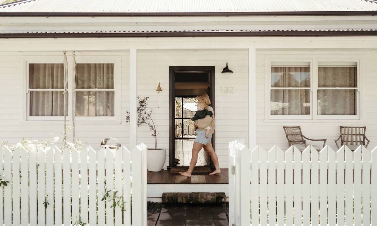 Morpeth House | Luxe Historic River Port Stay - Pay 2, Stay 3*