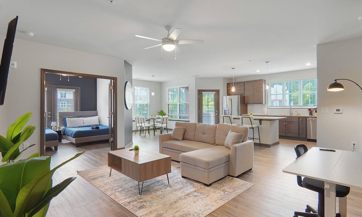 North Raleigh Apartment | Luxe King 3BR Suite in North Raleigh