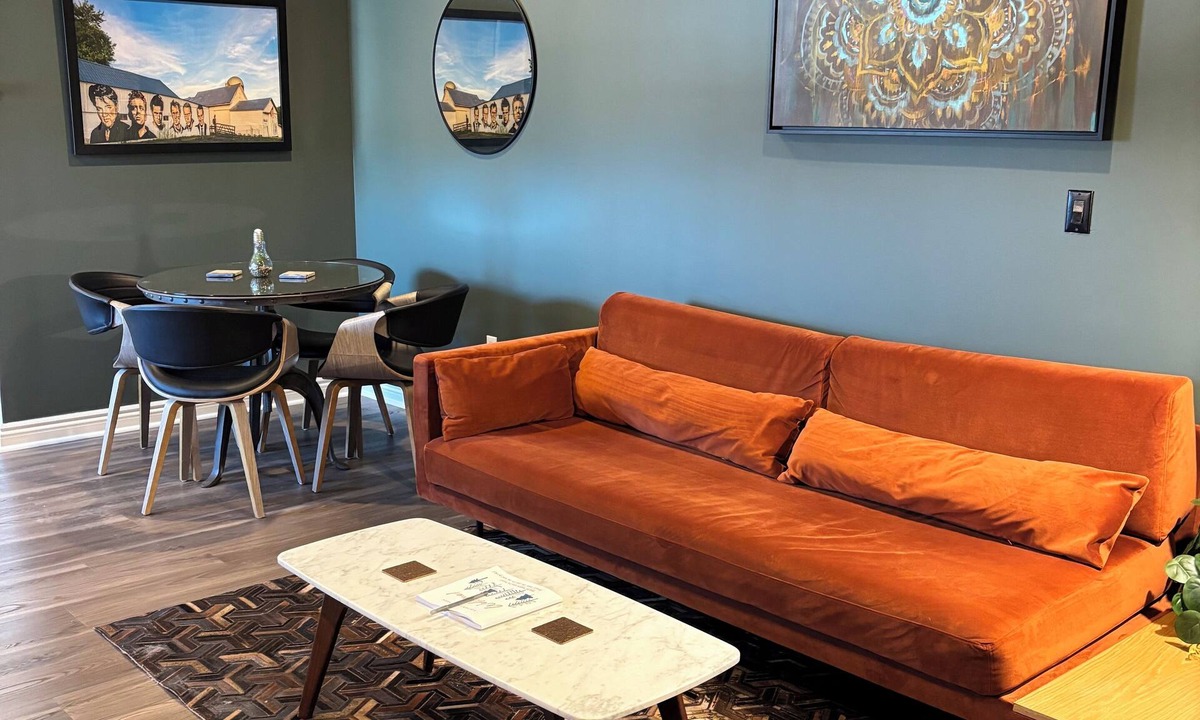 Warwick Apartment | Luxe Loft 2 on Main St.Steam Shower, ZeroG King Bed, Designer Kitchen, Elevator!