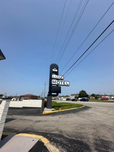 Worth Hotel | Luxe Motel