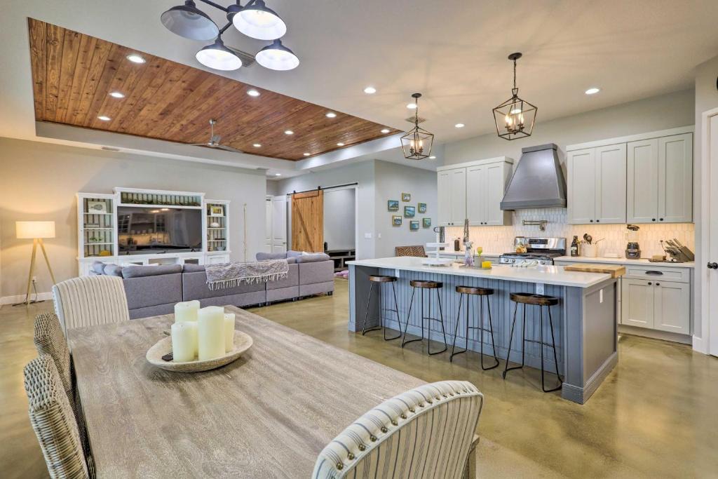 Wedgefield House | Luxe Orlando Escape with Private Saltwater Pool